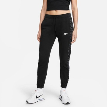 Calça Nike Sportswear Club Fleece - Feminina