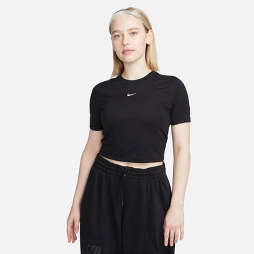 Camiseta Nike Sportswear Essential - Feminina