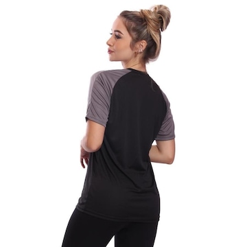 Kit Camisetas de Treino Whats Wear Raglan com Proteção Solar UV - 6 unidades - Feminina