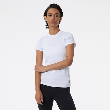 Camiseta New Balance Achiever - Feminina