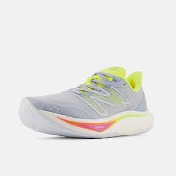 Tênis New Balance Fuelcell Rebel V3 - Feminino