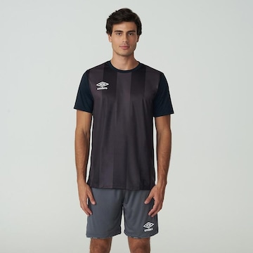 Camiseta Umbro Gridlines - Masculina