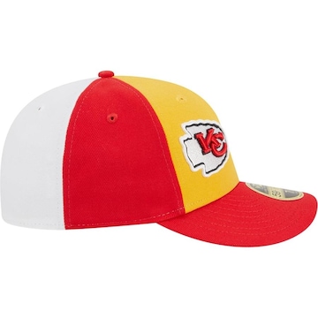 Boné Aba Curva New Era 59Fifty Fitted Low Profile Kansas City Chiefs Sideline 2023 - Fechado - Masculino