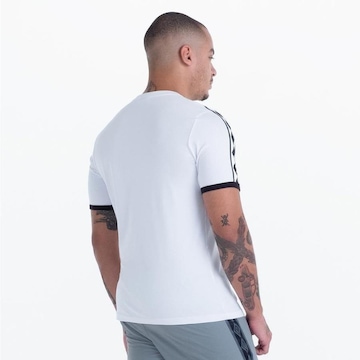 Camiseta Umbro Tape Legacy - Masculina