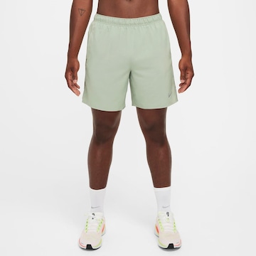 Shorts Nike Challenger Masculino