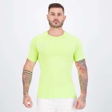 Camiseta Umbro Essential II - Masculina