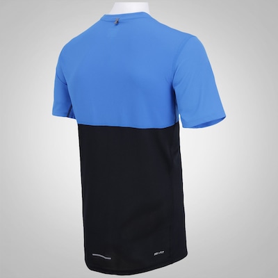 Camiseta Nike Racer - Masculina - Foto 4