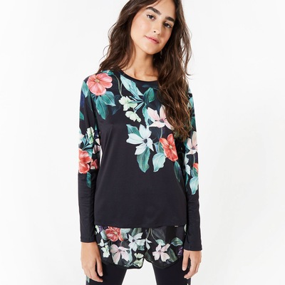 Camiseta Manga Longa Farm Rio Xô Suor Floral Manaus - Feminina - Foto 1