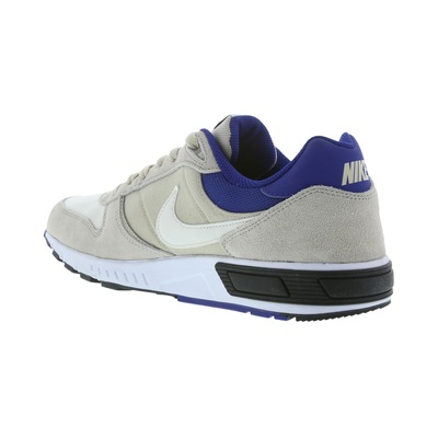 nike nightgazer feminino