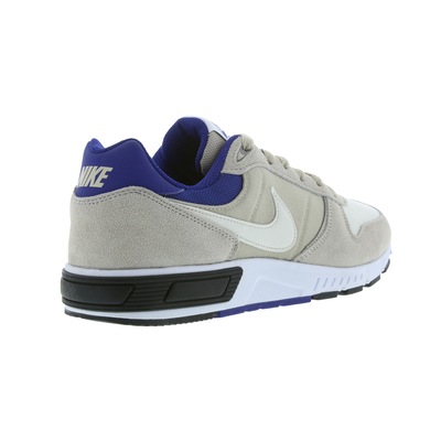 nike nightgazer branco