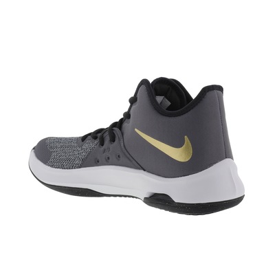 Tênis Nike Air Versitile III - Masculino - Foto 6