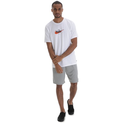 Camiseta Nike SB Futura - Masculina - Foto 4