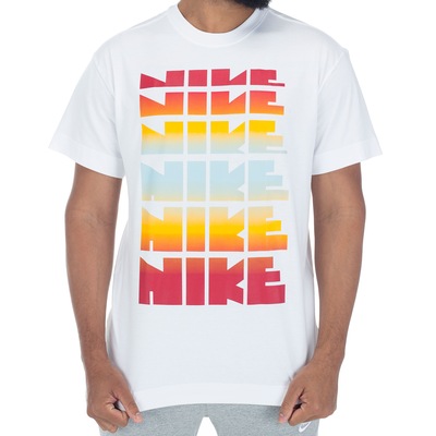 Camiseta Nike Sportswear SS Classic - Masculina - Foto 4