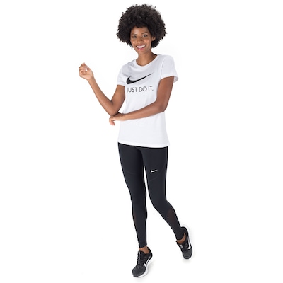 Camiseta Nike Sportswear Tee JDI Slim - Feminina - Foto 4