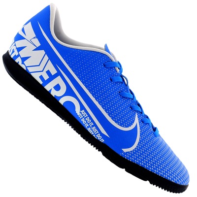 Chuteira Futsal Nike Mercurial Vapor 13 Club IC - Adulto - Foto 1