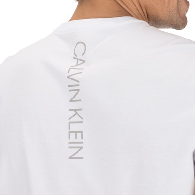 Camiseta Calvin Klein CK Básica - Masculina - Foto 5