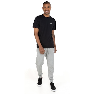 Camiseta Nike Sportwear Club - Masculina - Foto 4
