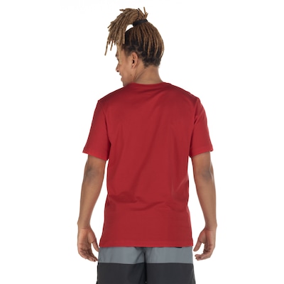 Camiseta Nike Sportwear Club - Masculina - Foto 3