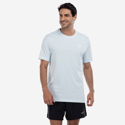 Camiseta Nike Sportwear Club - Masculina - Foto 4