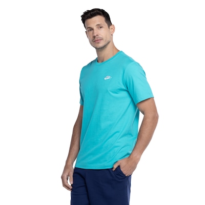 Camiseta Nike Sportwear Club - Masculina - Foto 2