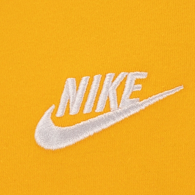 Camiseta Nike Sportwear Club - Masculina - Foto 3