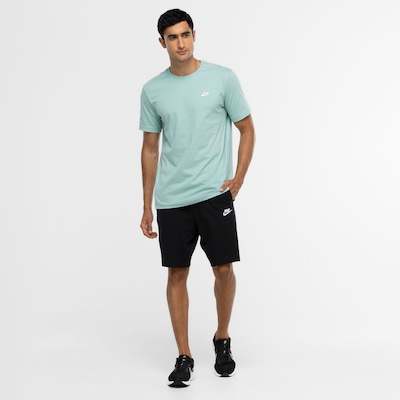 Camiseta Nike Sportwear Club - Masculina - Foto 4