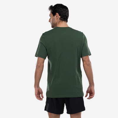 Camiseta Nike Sportwear Club - Masculina - Foto 2