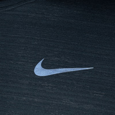 Camiseta Manga Longa Nike Dry Fit Miler - Masculina - Foto 4