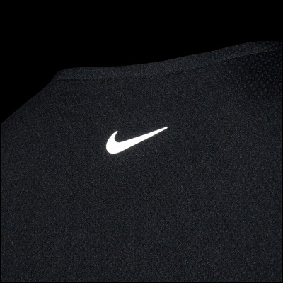Camiseta Nike Swoosh Run Top - Feminina - Foto 5
