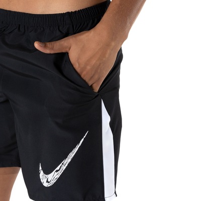 Bermuda Nike Run 7IN BF WR GX - Masculina - Foto 4