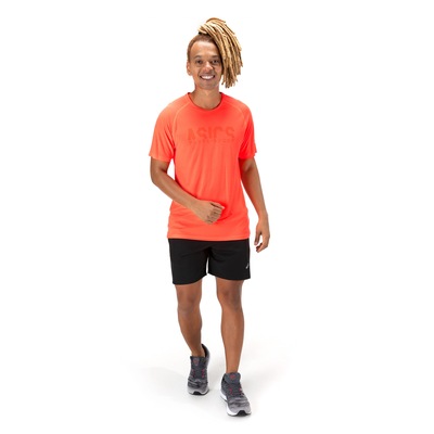 Camiseta ASICS Manga Curta Performance Tokyo ASIM232 - Masculina - Foto 4
