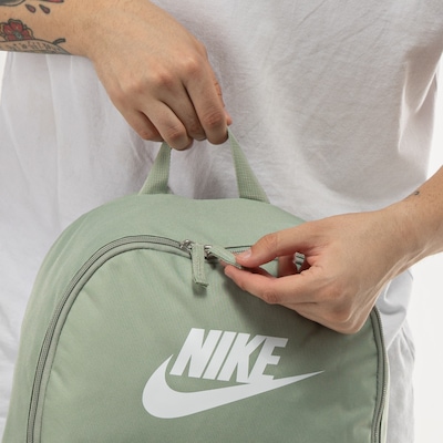 Mochila Nike Heritage Unissex - 25 Litros - Foto 2