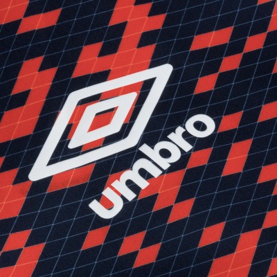 Camiseta Umbro Manga Curta Graphic Pixel -  Masculina - Foto 3