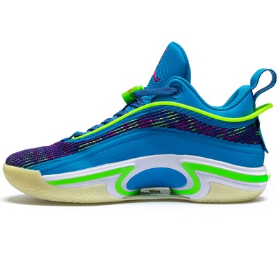 Tênis Jordan Nike Marvel Low Luka - Masculino - Foto 4