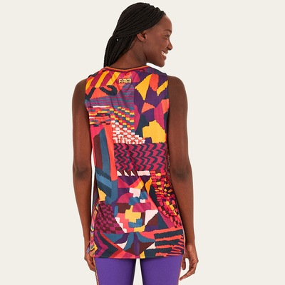 Camiseta Regata Farm Patch Grafico - Feminina - Foto 2