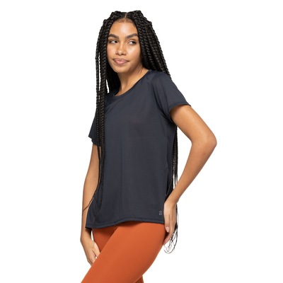 Camiseta Respirável Cava Tradicional Oxer Manga Curta com Abertura Lateral - Feminina - Foto 2