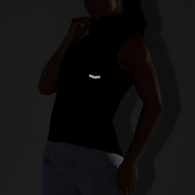 Colete On Running Weather Vest - Feminino - Foto 6