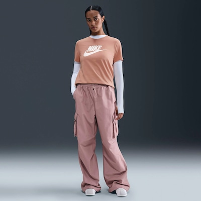 Camiseta Feminina Nike Manga Curta Sportswear Essential Icon - Foto 2