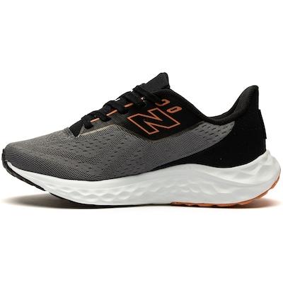 Tênis New Balance Fresh Foam ARISHIV4 - Feminino - Foto 3