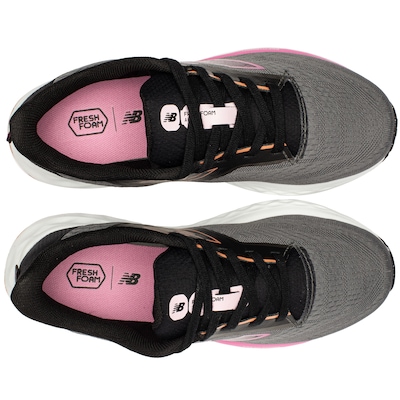 Tênis New Balance Fresh Foam ARISHIV4 - Feminino - Foto 5