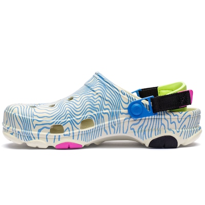 Sandália Crocs Adulto Classic T Topografic - Foto 3