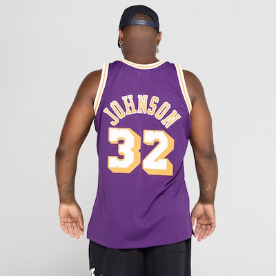 Camiseta Regata Magic Johson Los Angeles Lakers Mitchell & Ness NBA Swingman Road Jersey - Foto 4