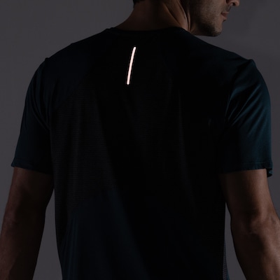 Camiseta Masculina ASICS Manga Curta Respirável de Secagem Rápida Refletiva Mescla - Foto 5