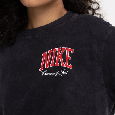 Camiseta Feminina Nike Manga Curta Sportwear Bf Varsit - Foto 6