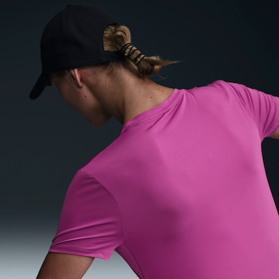 Camiseta Feminina Nike Manga Curta Dri-fit One Classic - Foto 6