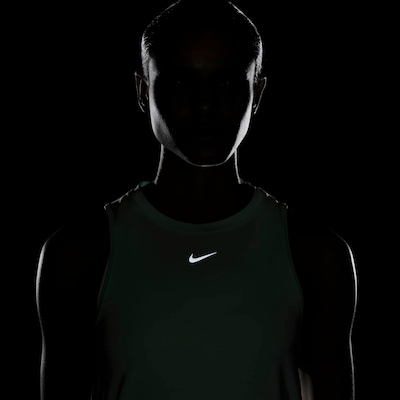 Camiseta Regata Feminina Nike Dri-fit One Classic T - Foto 5