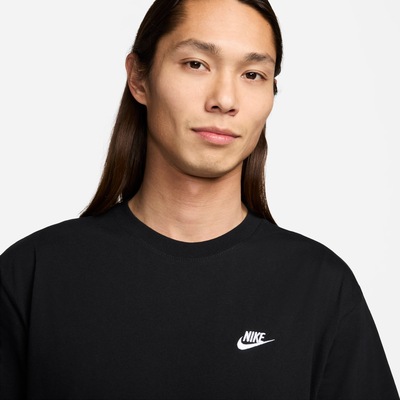 Camiseta Nike Manga Curta Sportswear Tee Club Max - Foto 2