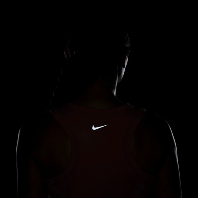 Camiseta Regata Nike Dri-Fit One Fitted - Foto 6