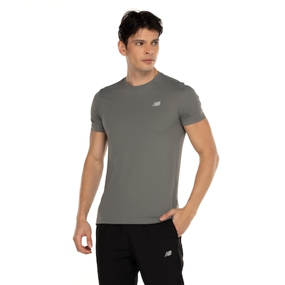 Camiseta Masculina New Balance Manga Curta Sport Essentials - Foto 2