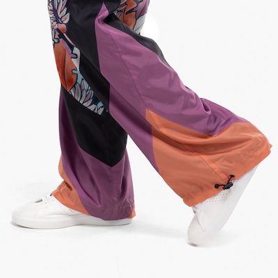 Calça Feminina Farm Nylon Banana Flora - Foto 5